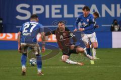 2.BL; Hansa Rostock - FC Ingolstadt 04; Fabian Cavadias (41, FCI) Foul durch Duljevic Haris (10 HR) Rizzuto Calogero (27 HR)