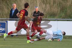 Kreisliga - Saison 2025/26- SV Kasing - FC Sandersdorf - Mathias Neumayer rot Kasing - Nico Hilger blau Sandersdorf - Foto: Meyer Jürgen