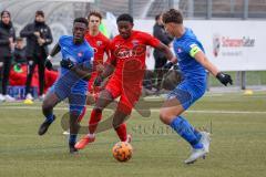 A - Junioren Bundesliga Süd/Südwest -  Saison 2021/2022 - FC Ingolstadt 04 - Heidenheim - Udebuluzor Michael (#21 FCI) - Spahiu Rigon blau Heidenheim - Foto: Meyer Jürgen