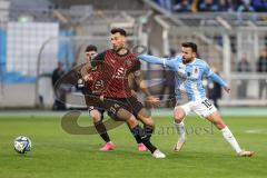 3. Liga; TSV 1860 München - FC Ingolstadt 04; Lukas Fröde (34, FCI) Zweikampf Kampf um den Ball Vrenezi Albion (10 TSV) Felix Keidel (43, FCI)