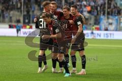 2023_11_11 - 3. Liga - Saison 2023/24 - MSV Duisburg - FC Ingolstadt 04 - Der 0:2 Führungstreffer durch Lukas Fröde (Nr.34 - FCI) - jubel - Simon  Lorenz (Nr.32 - FCI) - Paul Herbert (Nr.28 - FCI) - Ryan Malone (Nr.16 - FCI) - Foto: Meyer Jürgen