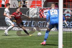 3. Liga; FC Ingolstadt 04 - SV Elversberg; Patrick Schmidt (9, FCI) Torchance Torwart Kristof Nicolas (20 SVE)