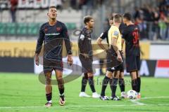 3. Liga; TSV Havelse - FC Ingolstadt 04; Marcel Costly (22, FCI) hat sich verletzt, Diskussion mit Schiedsrichter Yann Sturm (7, FCI) Lukas Fröde (34, FCI) Max Besuschkow (17, FCI)