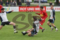 Kreisliga- Saison 2024/25- TSV Kösching - TSV Ober./Unterh.stadt-  - Stefan Winzinger rot Kösching - Paul Kammerbauer #10 weiss Ober-/Unterh.stadt  - Enes Erdogan weiss Ober-/Unterh.stadt  - Foto: Meyer Jürgen
