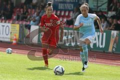 2. Frauen-Bundesliga - Saison 2021/2022 - FC Ingolstadt 04 - Bor. Bocholt - Slipcevic Ivana (#23 FCI) - Oliveira Leite #17 blau Bocholt - Foto: Meyer Jürgen