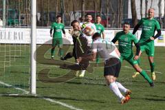 Fussball - Kreisliga - FC Gerolfing - SV Karlshuld - Marco Haunschild Torwart Karlshuld - Anastasios Porfyriadis weiss Gerolfing - Foto: Meyer Jürgen