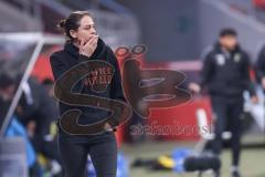 3. Liga; FC Ingolstadt 04 - Alemannia Aachen; an der Seitenlinie, Spielerbank Cheftrainerin Sabrina Wittmann (FCI)