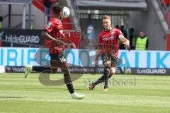 3.Liga - Saison 2022/2023 - FC Ingolstadt 04 -  - SV Waldhof-Mannheim - Tobias Schröck (Nr.21 - FCI) - Hans Nunoo Sarpei (Nr.14 - FCI) - Foto: Meyer Jürgen