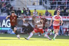 3. Liga; SSV Jahn Regensburg - FC Ingolstadt 04; Felix Keidel (43, FCI) Geipl Andreas (8 Jahn) Viet Christian (10 Jahn)