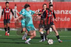 2. Bundesliga Frauen - Saison 2025/26 - FC Ingolstadt 04 Frauen - VFR SW Warbeyen  - Sivakova Kristyna grün Warbeyen - Emma Kusch (Nr.9 - FC Ingolstadt Frauen I) - Foto: Meyer Jürgen