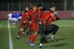 Bayernliga Süd - FC Ingolstadt 04 II - FC Ismaning - Die Spieler beim warm machen - Foto: Jürgen Meyer