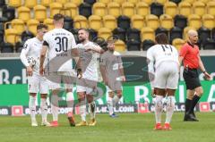 3. Liga - Dynamo Dresden - FC Ingolstadt 04 - Anstoß nach dem 2:0, Dennis Eckert Ayensa (7, FCI) Stefan Kutschke (30, FCI) Marc Stendera (10, FCI) Diskussion