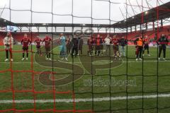 3.Liga - Saison 2022/2023 - FC Ingolstadt 04 -  - FC Freiburg II - Die Mannschaft bei den Fans - Enttäuscht - Spruchband - Choreo - Fans - Banner - Foto: Meyer Jürgen