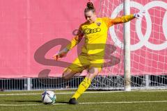 2. Frauen-Bundesliga - Saison 2021/2022 - FC Ingolstadt 04 - Eintracht Frankfurt II - Fritz Anna-Lena (#19 FCI) - Foto: Meyer Jürgen