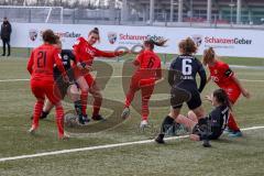 2. Frauen-Bundesliga - Saison 2021/2022 - FC Ingolstadt 04 - Eintracht Frankfurt II - Maier Ramona (#18 FCI) - Kiesling Ricarda (#6 FCI) - Janser Malin schwarz Frankfurt - Zenger Nadine (#15 FCI) - Foto: Meyer Jürgen