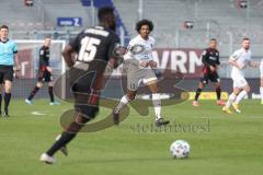 3. Liga - SV Wehen Wiesbaden - FC Ingolstadt 04 - Francisco Da Silva Caiuby (13, FCI) Chato Paterson (15 SVW)