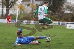 Landesliga - Saison 2025/26 - SV Manching - VFB Durach - Fabian  Neumayer (Nr.9 - SV Manching) - Gruber Christoph blau Durach  - Foto: Meyer Jürgen