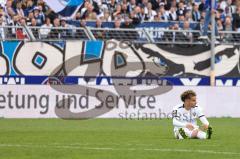 3. Liga; VfB Oldenburg - FC Ingolstadt 04; Hawkins Jalen (20 FCI) am Boden