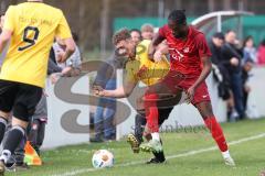 Kreisklasse - Saison 2023/24 -  SV Zuchering - TSV Lichtenau - Alexander Winkler gelb Lichtenau - Glenn Heicappell rot Zuchering - Foto: Meyer Jürgen