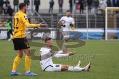 3. Liga; SpVgg Bayreuth - FC Ingolstadt 04; Beschweren sich beim Schiedsrichter Max Dittgen (10, FCI) Latteier Tim (22 SpVgg)