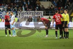 3. Liga; FC Ingolstadt 04 - TSV 1860 München; Spiel ist aus, Niederlage, hängende Köpfe Denis Linsmayer (23, FCI) Deichmann Yannick (20 TSV) Calvin Brackelmann (17, FCI) Pascal Testroet (37, FCI)