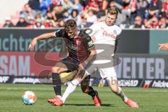 2.BL; FC Ingolstadt 04 - Holstein Kiel; Dennis Eckert Ayensa (7, FCI) Mühling Alexander (8 Kiel)