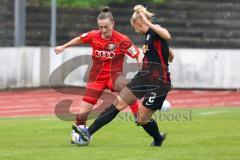 2. Fußball-Liga - Frauen - Saison 2022/2023 - FC Ingolstadt 04 - RB Leipzig - Haim Vanessa (Nr.13 - FC Ingolstadt 04 ) - Kempe Frederike schwarz Leipzig - Foto: Meyer Jürgen