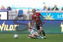 3. Liga; MSV Duisburg - FC Ingolstadt 04; Zweikampf Kampf um den Ball Tobias Bech (11, FCI)