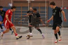 Hallenturnier MTV Ingolstadt - Saison 2025/26 - Türkisch SV Ingolstadt - SV Manching - Enis Kuqanaj rot Türkisch - Romeo Öxler schwarz Manching - Foto: Meyer Jürgen