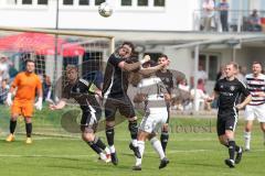 Kreisliga - Saison 2025/26- SV Karlskron - SV Kasing - Marcus Baehrle schwarz Karlskron   - Sanser Calik weiss Kasing - Foto: Meyer Jürgen