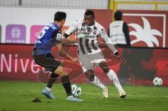 3. Liga - Saison 2026/27 - Waldhof Mannheim - FC Ingolstadt 04 - Obed Ugondu (Nr.17 - FCI) - Claudio Kammerknecht (Nr.15 - Waldhof Mannheim) - Foto: Meyer Jürgen