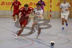 Lotto Bayern Hallencup - Lindenkreuzhalle Saison 2024/25 - FC Deisenhofen - Türk SV Ingolstadt - Noah Rehm weiss Deisenhofen - Aurel Kuqanaj rot Türk SV Ing. - Foto: Meyer Jürgen