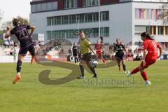 2. Bundesliga Frauen - Saison 2023/24 - FC Ingolstadt 04 Frauen - FC Bayern München II - Kappes Jana schwarz München - Anna-Lena Härtl (Nr.4 - FCI) - Foto: Meyer Jürgen