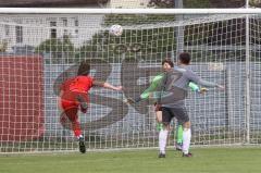 Bayernliga Süd - Saison 2021/2022 - FC Ingolstadt 04 II - VfB Hallbergmoos - Martin Dinkel Torwart Hallberg - Gashi Egson (#7 FCI) mit einem Abseitstor - Foto: Meyer Jürgen