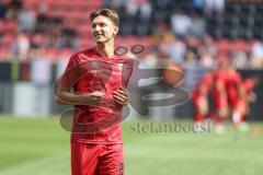 3. Liga; FC Ingolstadt 04 - FC Hansa Rostock; vor dem Spiel Julian Kügel (29, FCI)