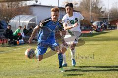 2.BL; Testspiel; FC Ingolstadt 04 - FC Wacker Innsbruck; Zweikampf Kampf um den Ball Christian Gebauer (22, FCI)