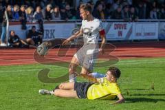 Kreisliga - Saison 2022/2023 - TSV Gaimersheim - FC Hitzhofen/Oberzell - Dennis Huettinger weiss Gaimersheim - Philipp Stipic gelb Hitzhofen - Foto: Meyer Jürgen