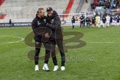 3. Liga; FC Ingolstadt 04 - MSV Duisburg; Sieg Jubel Freude Spieler bedanken sich bei den Fans Co-Trainer Markus Feldhoff (FCI) Cheftrainer Achim Beierlorzer (FCI)