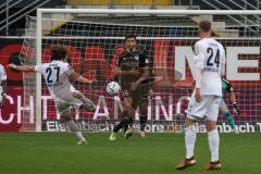 3. Liga; SC Verl - FC Ingolstadt 04; Corboz Mael (27 Verl) Schoß auf das Tor, Visar Musliu (16, FCI) rettet