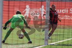 2. Bundesliga Frauen - Saison 2024/25 - FC Ingolstadt 04 Frauen - SC Sand - Pija Reininger (Nr.21 - FCI Frauen) - Baum Jule Torwart Sand - Foto: Meyer Jürgen