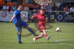 Kreisliga - Saison 2026/27- TSV Großmehring - SV Zuchering - Maximilian Samweber blau Großmehring  - Julian Moser rot Zuchering - Foto: Meyer Jürgen