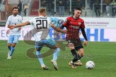 3. Liga; FC Ingolstadt 04 - TSV 1860 München; Nils Roeseler (13, FCI) Deichmann Yannick (20 TSV)
