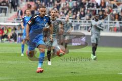 2.BL; FC St. Pauli - FC Ingolstadt 04, Angriff Fatih Kaya (9, FCI) Paqarada Leart (23 Pauli)