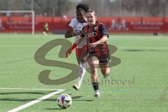 2. Bundesliga Frauen - Saison 2024/25 - FC Ingolstadt 04 Frauen - SC Freiburg II - Pija Reininger (Nr.21 - FCI Frauen) - Sadikou Nailatou weiss Freiburg - Foto: Meyer Jürgen