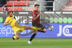 Relegation 1 - FC Ingolstadt 04 - VfL Osnabrück - Dennis Eckert Ayensa (7, FCI) im Alleingang überwindet Beermann Timo (33 VfL) und erzielt das 3:0 Tor Jubel, lupft über Torwart Kühn Philipp (22 VfL)