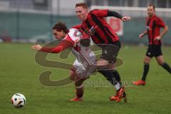 Kreisklasse - Saison 2025/26- Türk SV Ingolstadt - SC Steinberg-  - Marijan Maricic weiss Türkisch  - Tobias Schels rot Steinberg  - Foto: Meyer Jürgen