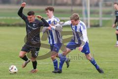 Kreisliga - Saison 2025/26- SV Karlshuld - SV Menning - Marcel Hubner schwarz Menning  - Yannik Werle weiss Karlskron mitte - Daniel Reitberger weiss Karlskron #8Foto: Meyer Jürgen