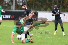 2023_10_21 - Kreisliga - Saison 2023/24 - FC Gerolfing - FC Fatih Ingolstadt - Anastasios Porfyriadis grün Gerolfing - Kerem Arik schwarz Fatih - Foto: Meyer Jürgen