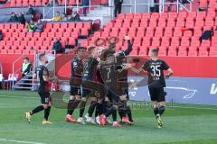 2.BL; FC Ingolstadt 04 - Holstein Kiel; Tor Jubel Ausgleich Stefan Kutschke (30, FCI) 1:1 Filip Bilbija (35, FCI) Rico Preißinger (6, FCI) Dennis Eckert Ayensa (7, FCI) Nico Antonitsch (5, FCI) Rico Preißinger (6, FCI) Christian Gebauer (22, FCI) Marc Ste