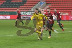 3. Fußball-Liga - Saison 2020/2021 - FC Ingolstadt 04 - FC Viktoria Köln - Der 1:1 Ausgleichstreffer durch Torwart Fabijan Buntic (#24,FCI)  - jubel - Stefan Kutschke (#30,FCI)  - IImari Niskanen (#22,FCI) - Foto: Meyer Jürgen